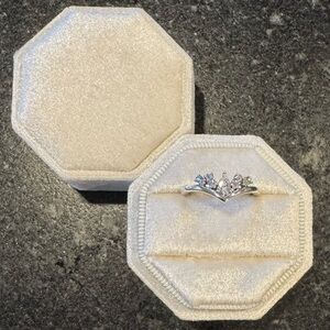 Retired Pandora wishbone cluster stone ring size 6 (52)